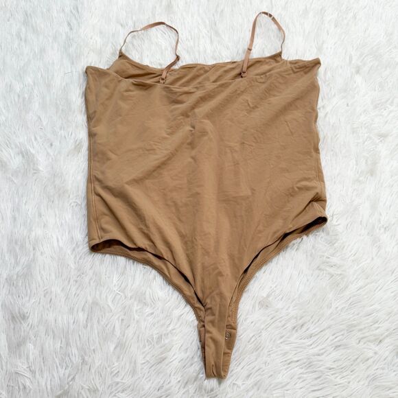 BNWOT Women SKIMS Fits Everybody Cami Bodysuit in Ochre Size 2X - Picture 3 of 7